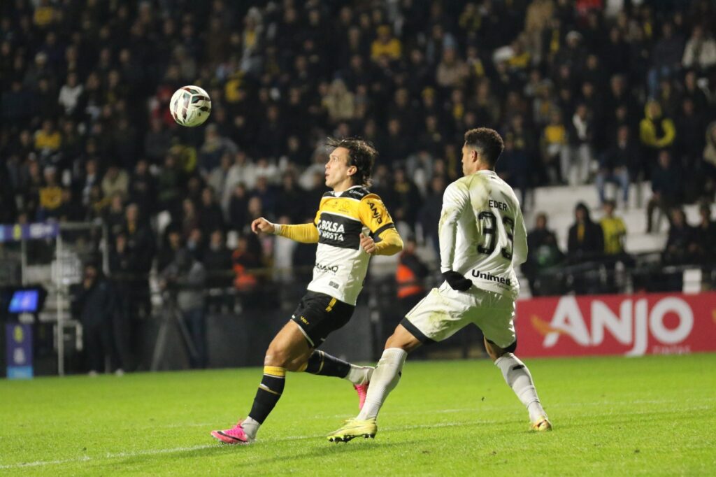 Criciúma encara o Ceará fora de casa em duelo pela Série B - Foto: Celso da Luz/Criciúma E.C.