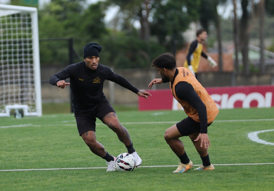 Criciúma mira vitória contra a Ponte Preta para se firmar no G4 da Série B - Foto: Celso da Luz/Criciúma E.C.
