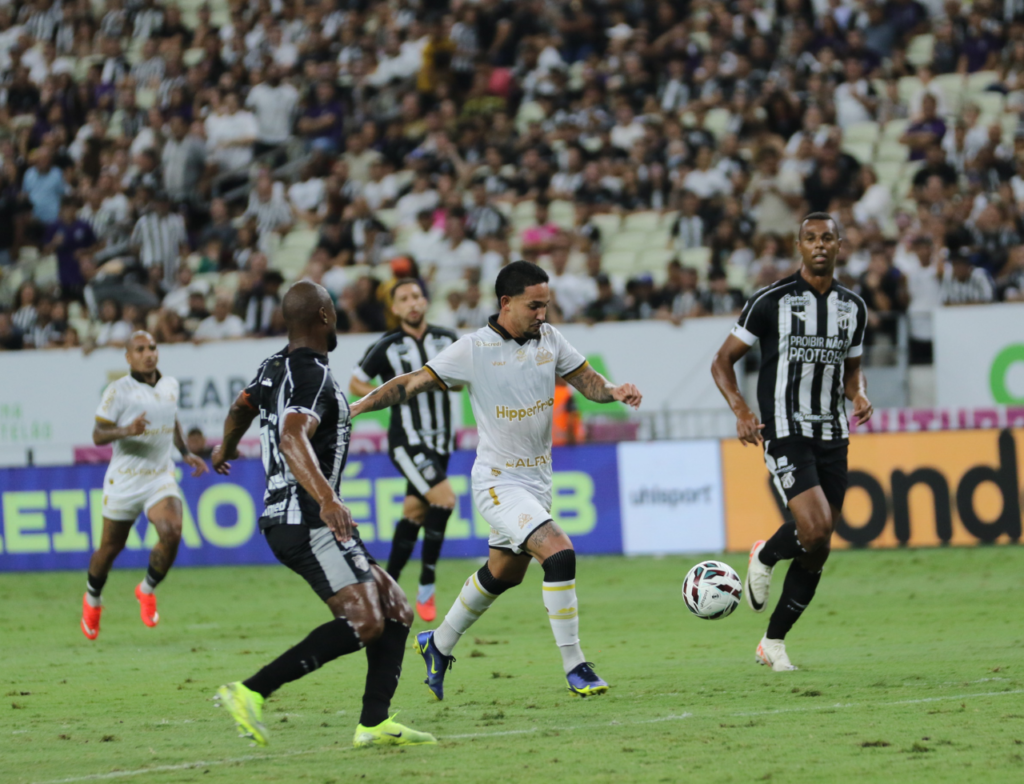 Criciúma perde para o Ceará e aumenta pressão na Série B - Foto: Celso da Luz/Criciúma E.C.