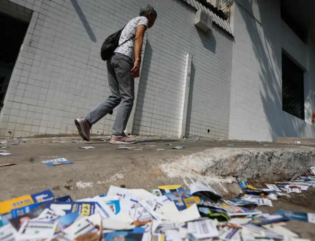 Crimes eleitorais: veja o que é proibido neste domingo - Foto: Paulo Pinto/Agencia Brasil
