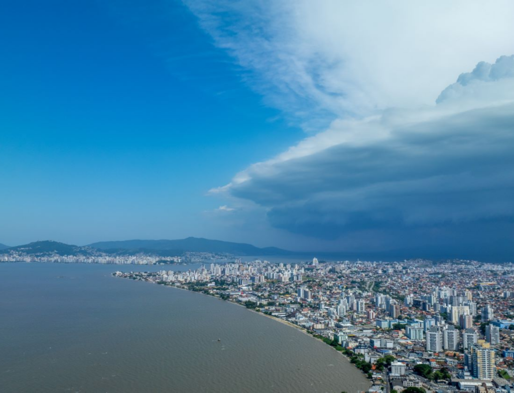 Eleições em SC: veja como fica o tempo neste domingo - Foto: Thiago Kaue / SecomGOVSC
