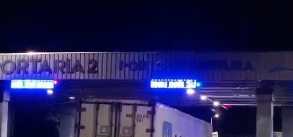 Frase "Sul é meu País" em letreiro do Porto de Imbituba provoca afastamento e ação judicial - Foto: Reprodução