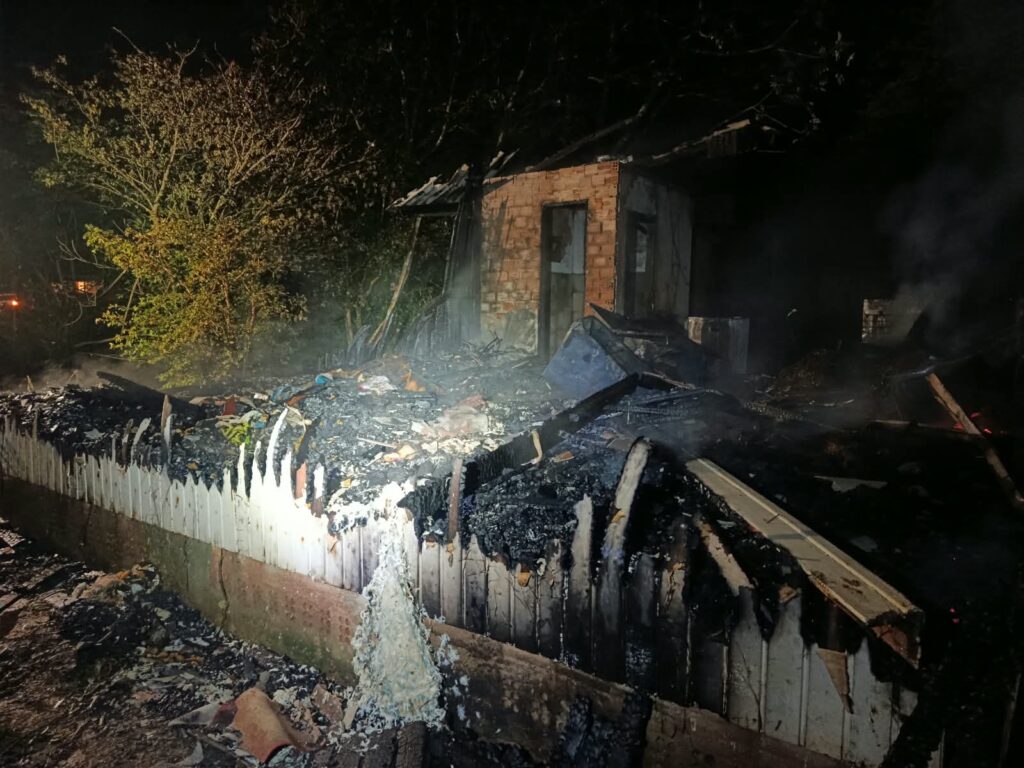 Idoso de 76 anos morre em incêndio em residência em Santa Rosa do Sul - Foto: Divulgação/CBMSC