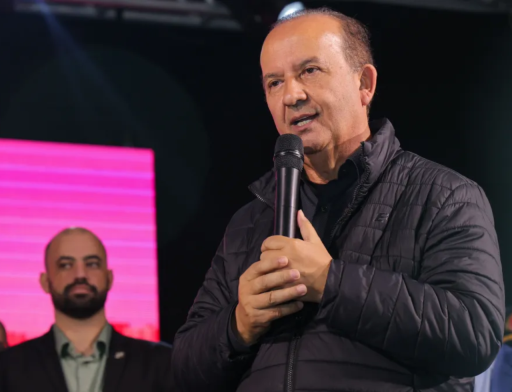 Jorginho Mello vota em Herval d’Oeste e fala em confiança - Foto: Roberto Zacarias/Secom
