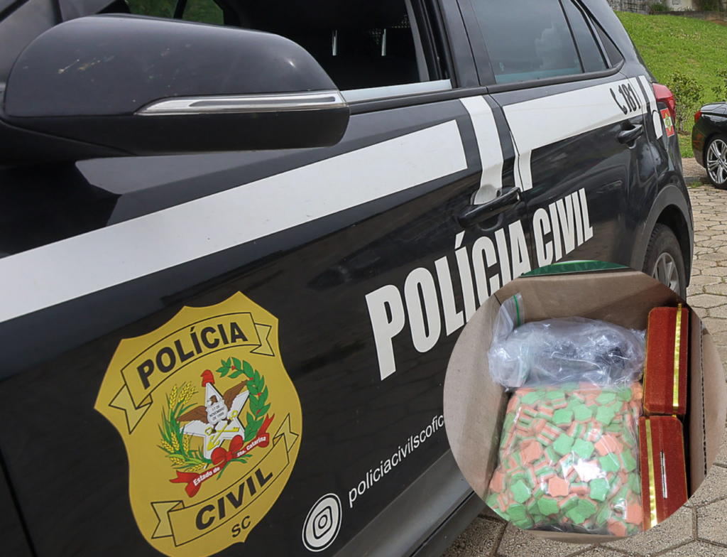 Mulher é presa suspeita de enviar drogas pelos Correios em Florianópolis - Foto: Divulgação/PCSC