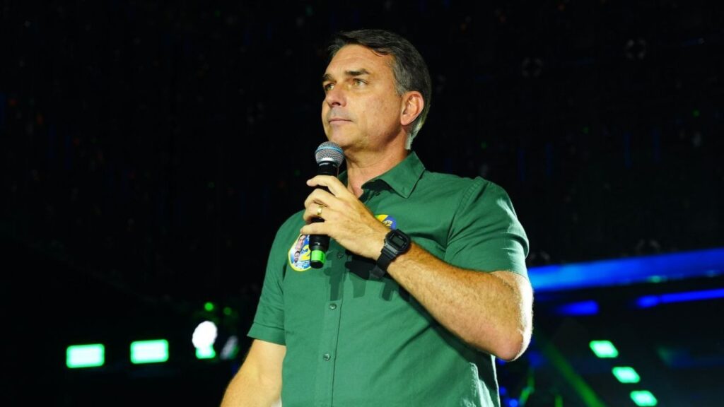 PF apura possível fuga de Flávio Bolsonaro para a Argentina - Foto: Divulgação/Charles Vieira