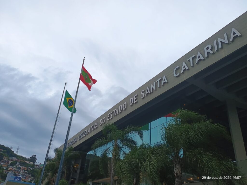 SC prevê orçamento de R$ 62,9 bilhões para 2027; veja onde será investido - Foto: Vitor Wolff/SCTODODIA
