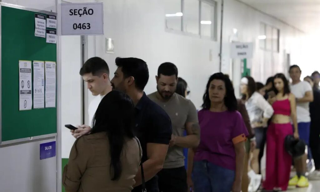 Segundo turno: 130 mil eleitores terão locais de votação alterados - Foto: Bruno Peres/Agência Brasil