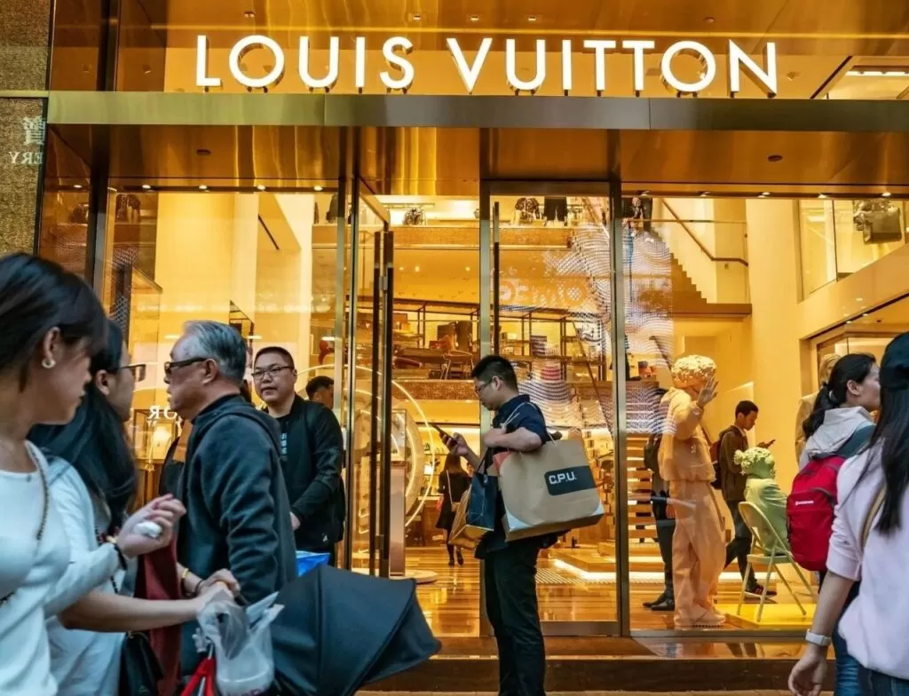 LV