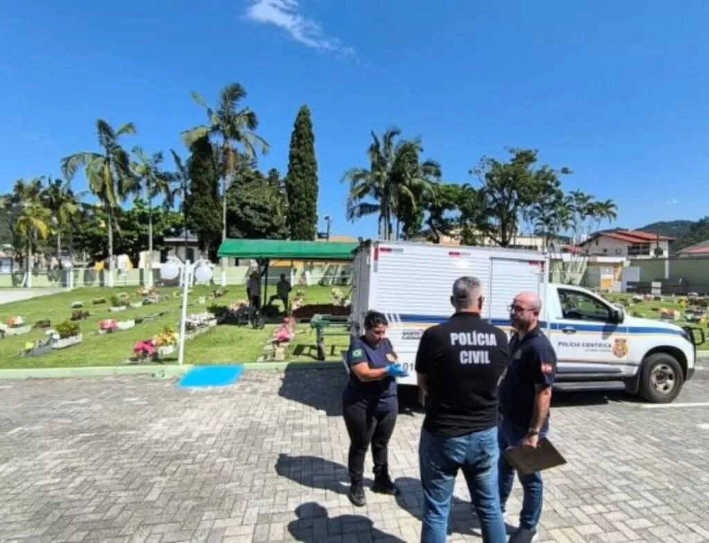 Policia Cientifica Exuma Corpo De Empresario Em Itajai