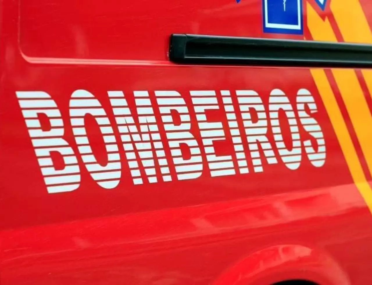 Bombeiros Resgatam Homem Preso As Cordas